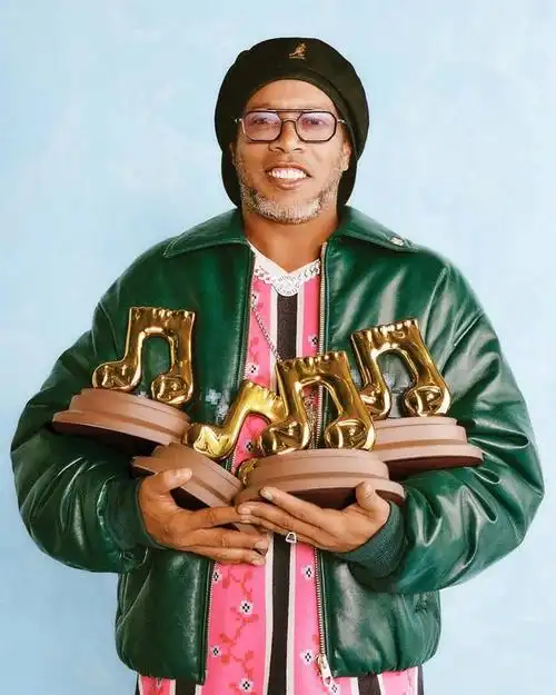 由于疫情与 由于疫情与